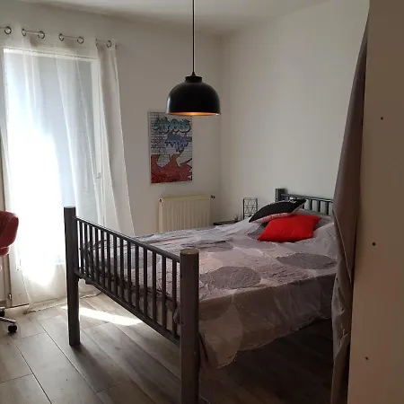 F4 A 8 Min A Pieds De La Apartment *